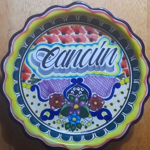 Beautiful Hand Painted Hanging Plate Signed HERNANDEZ Talavera Pue Mex 8x1-1 /2"